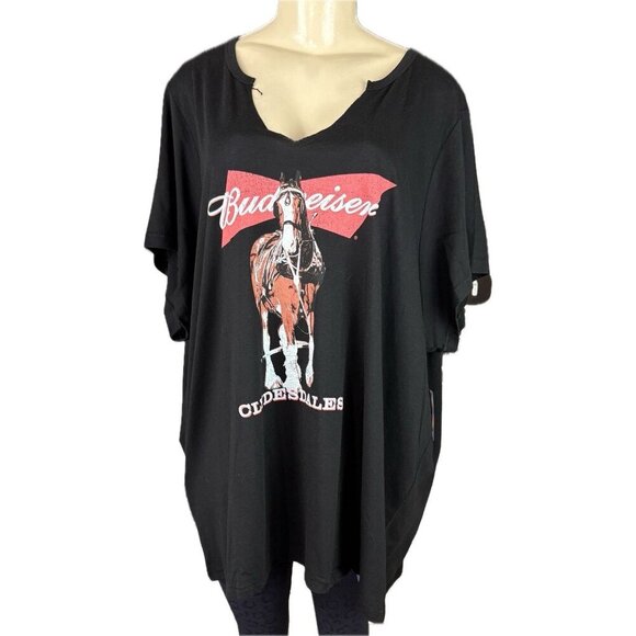 Budweiser +5 Black Clydesdale Graphic Split Raw Edge Neckline Short Sleeve Tee - Picture 2 of 6